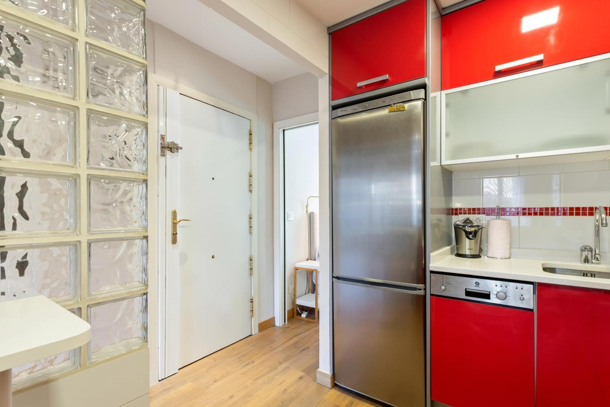 Elegant 1 Bedroom Apartment In The Heart Of Centro Madrid Kültér fotó